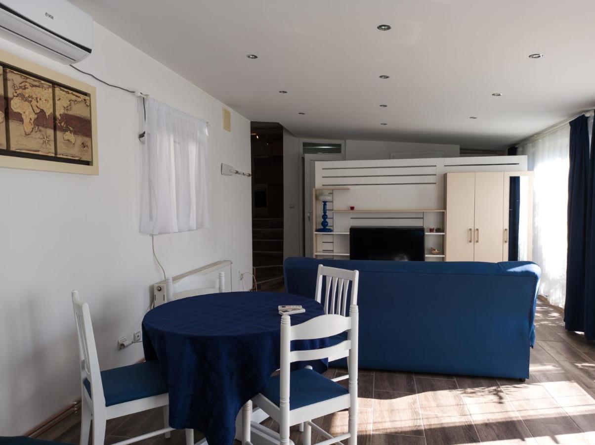 Apartman Dvoristance Golubac Exteriör bild